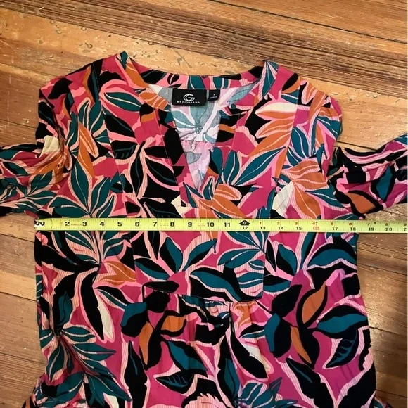 G by Giuliana Serafina Tiered V-Neck Dress Pink Combo, Small - Picture 6 of 8